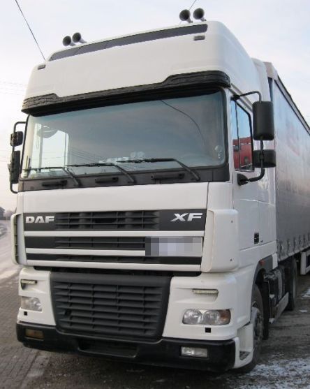 Ciągnik siodłowy DAF XF z naczepą kupiony przez nasz skup